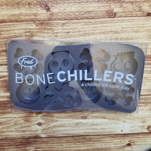 Fred Bone Chillers Ice Cube Tray Skull Chocolate Mold